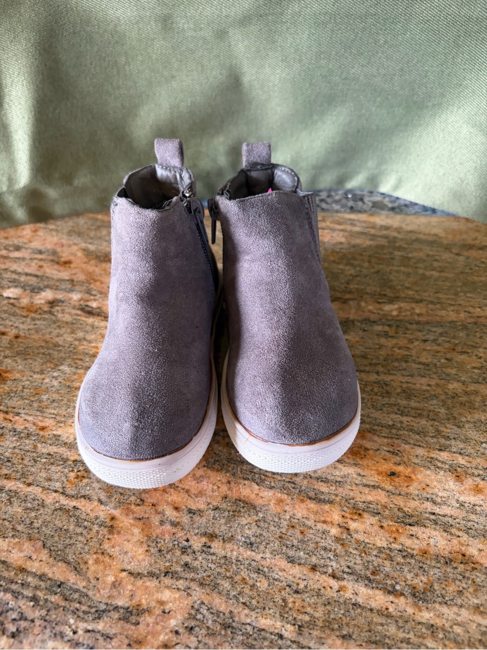 First steps Kids Chelsea Sneaker Boot - Gray
Size 8 - Picture 4 of 16